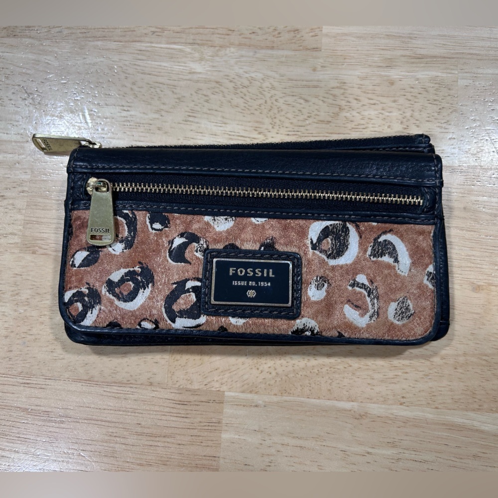 Vintage Fossil Black and Brown Animal Print Wallet pebbled leather cowhide